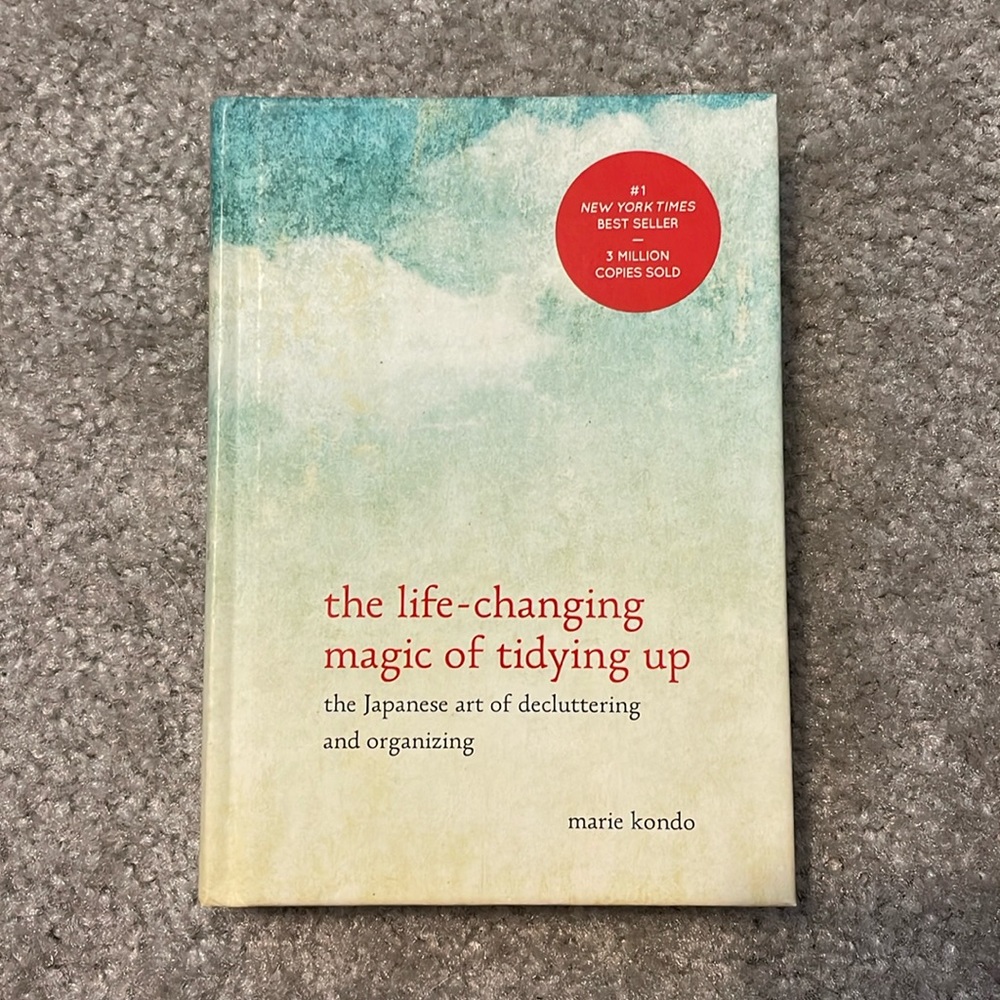 The Life - Changing Magic of Tidying Up Book